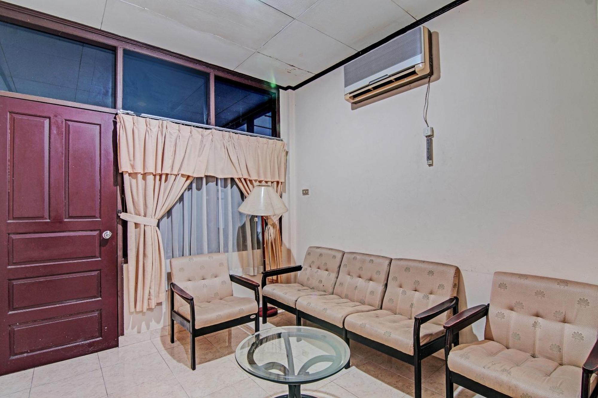 Oyo 92330 Hotel Rindu Sempadan Near Taman Wisata Rindu Sempadan Pekanbaru Exterior photo